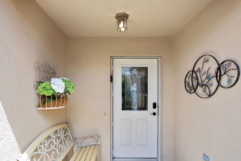 1807 Dalton Dr - Photo 2 of 20