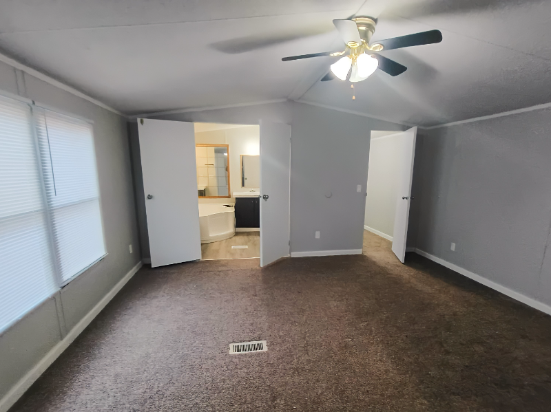 47 Deerwood Park - Photo 5 of 14