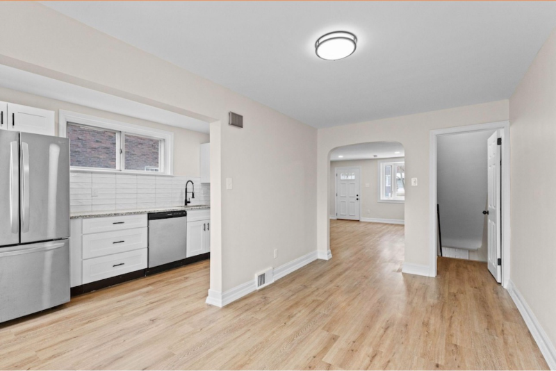 622 Magnolia Ave - Photo 4 of 12