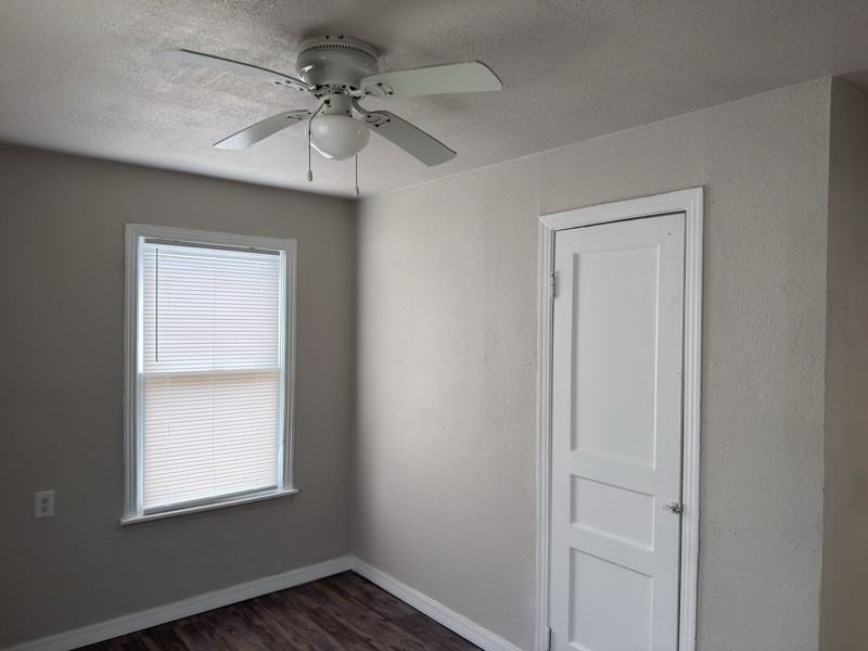 1422 W Mariposa Dr - Photo 3 of 6