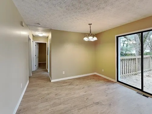 256 Palms Ln Sw - Photo 2 of 12