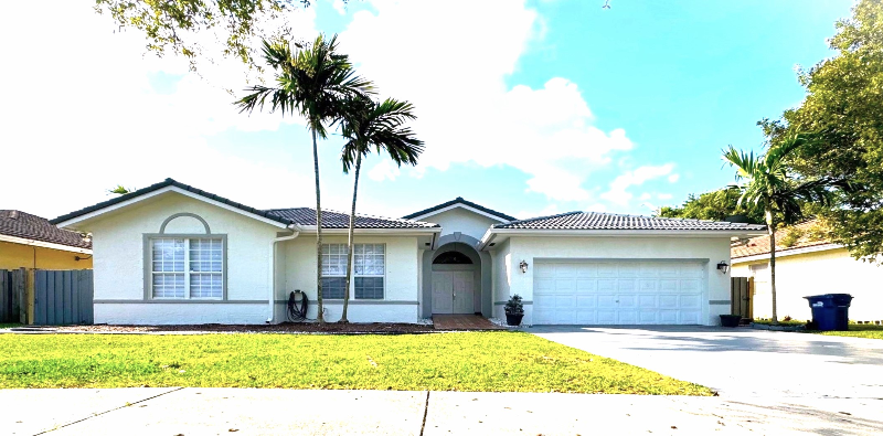 15840 Sw 152nd Ave - Photo 2 of 20