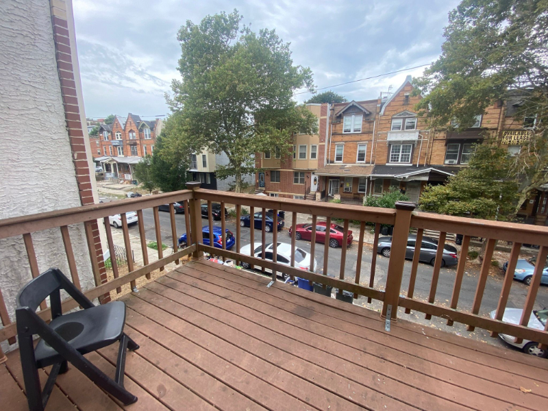 2329 N Park Ave #C5 - Photo 3 of 11