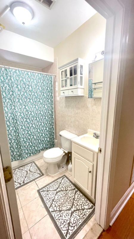 2329 N Park Ave #C5 - Photo 6 of 11