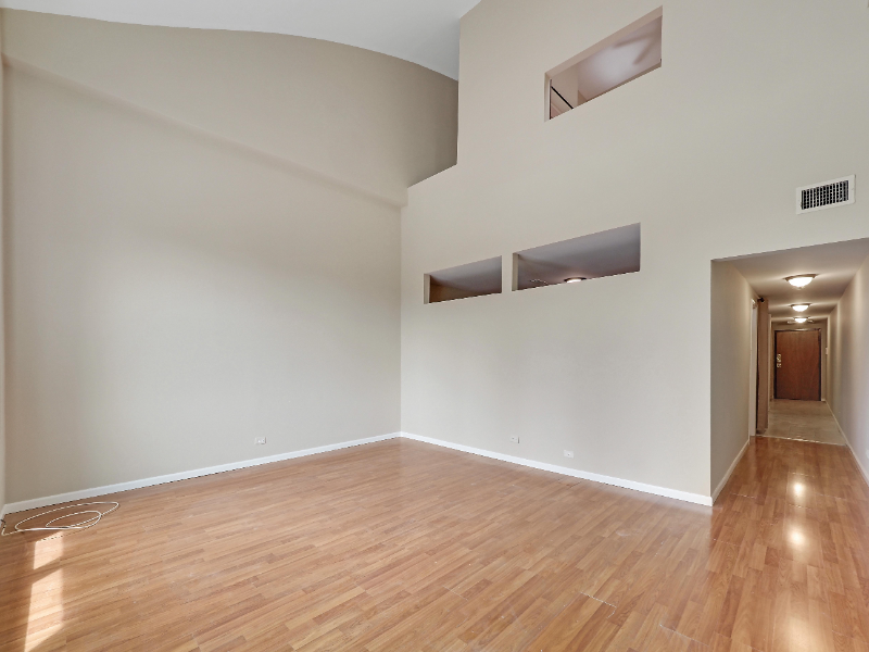 4942 N Sheridan Rd #4 - Photo 6 of 15