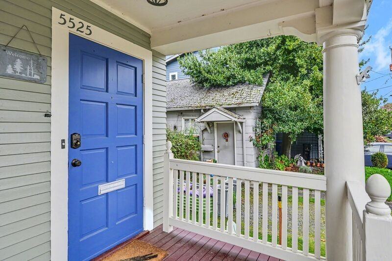 5525 Woodlawn Ave N - Photo 5 of 28