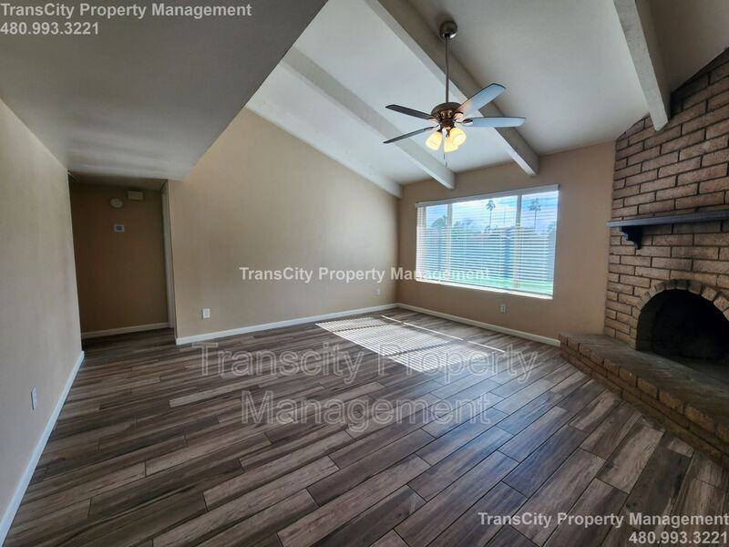 3304 N Apollo Dr - Photo 5 of 21