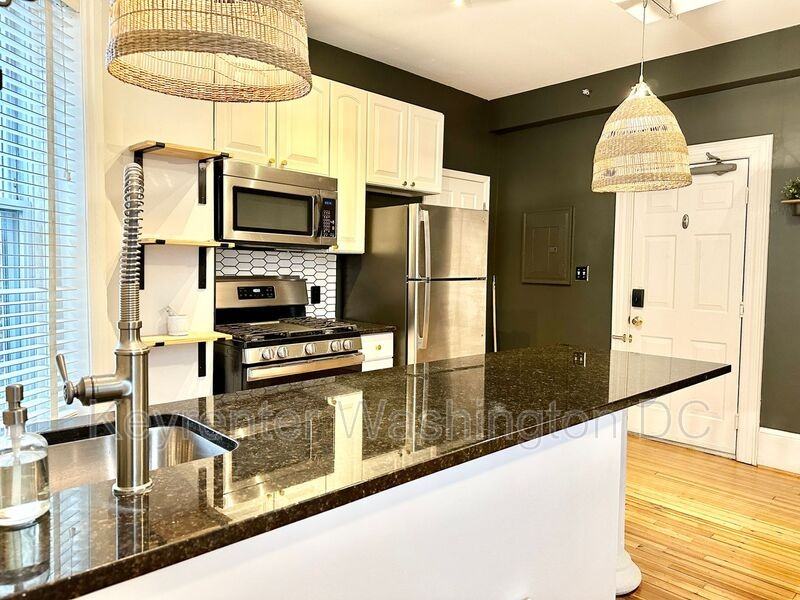 3155 Mount Pleasant St Nw #204 - Photo 6 of 26