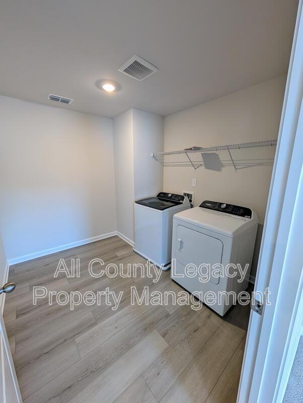 461 Tallulah Ln - Photo 5 of 16