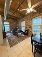 featured image of 601 Bridge St