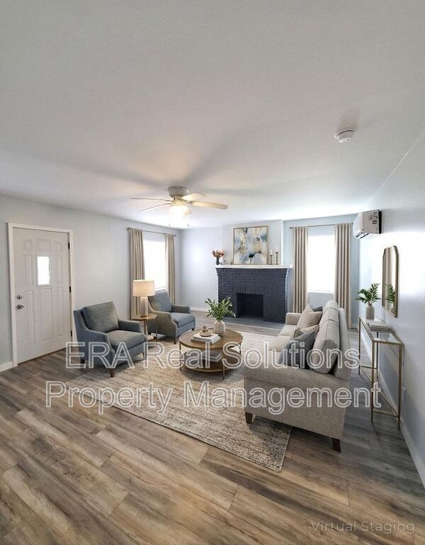 1094 Oakwood Ave - Photo 2 of 16