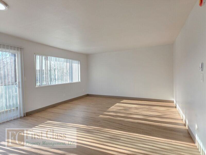 12345 Sw Hall Blvd #01 - Photo 3 of 19