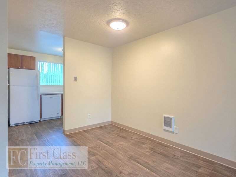 9555 Sw Hall Blvd #17 - Photo 5 of 20