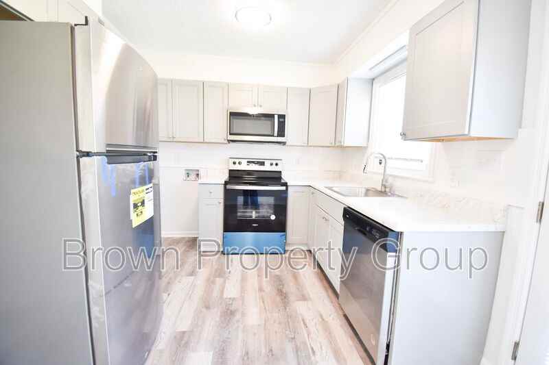 2113 Grand Prix Dr #T - Photo 4 of 5