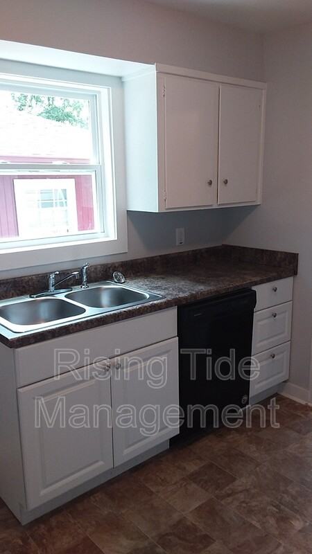 1909 16th Ave N - Photo 6 of 17