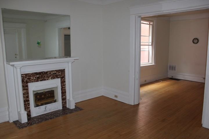 554 Mcleod St - Photo 2 of 10