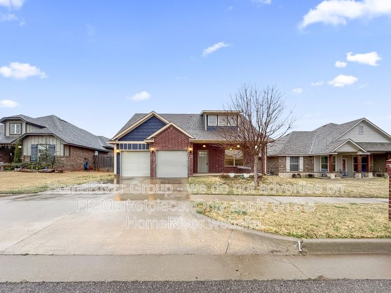 8005 Nw 160th Ter - Photo 2 of 25