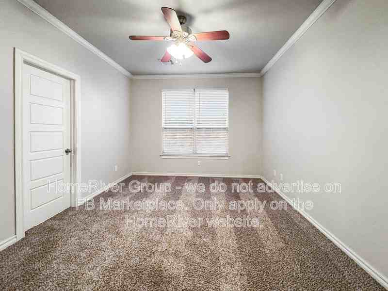 8005 Nw 160th Ter - Photo 7 of 25