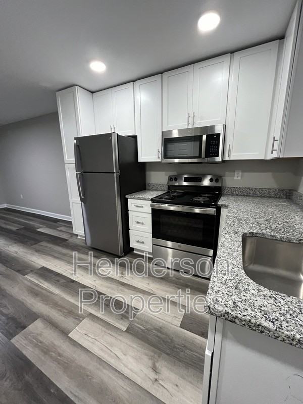 581 Starlight Dr #24