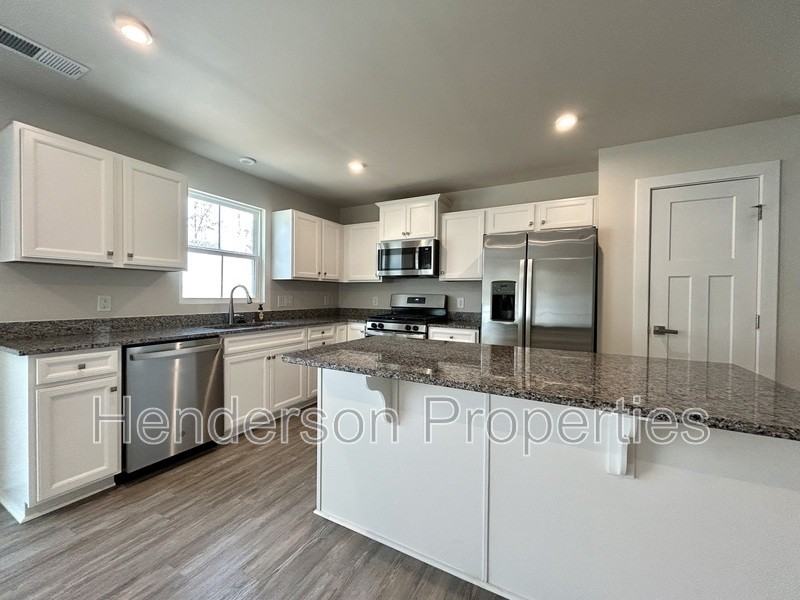 5427 Hughesdale Dr - Photo 7 of 29