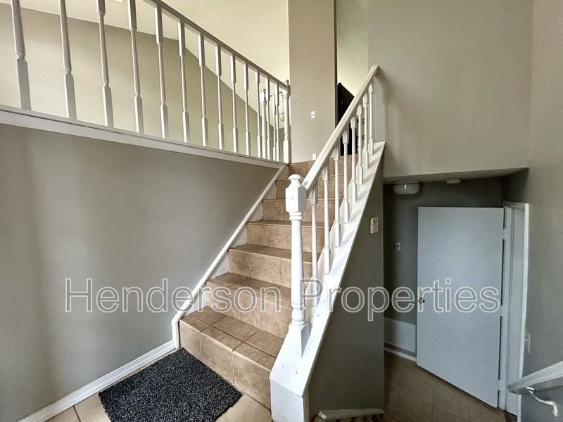 1030 Glenfiddich Dr - Photo 2 of 29