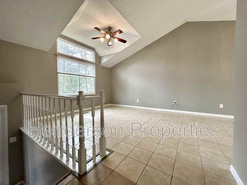 1030 Glenfiddich Dr - Photo 3 of 29
