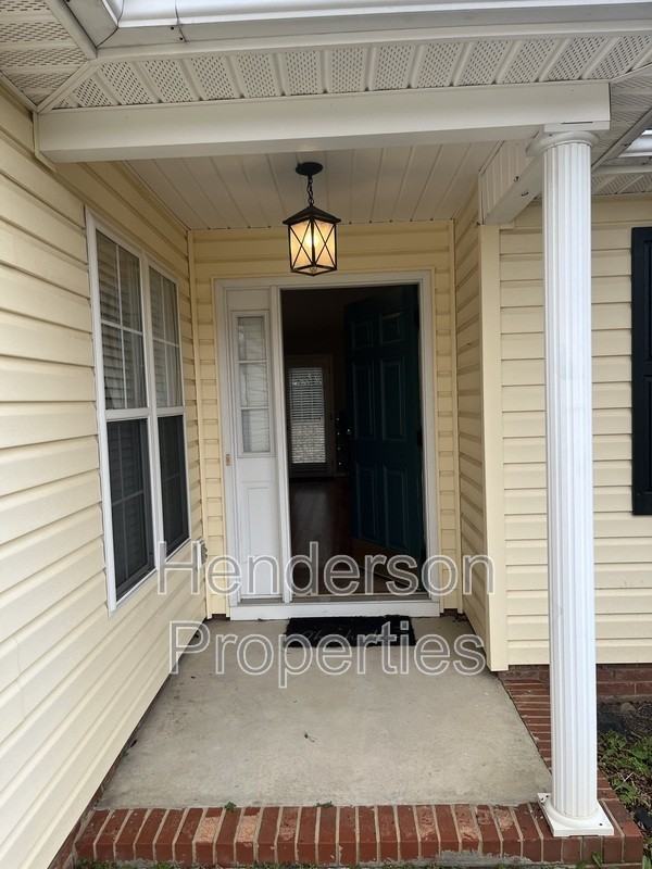2024 Capstone Ct - Photo 2 of 27