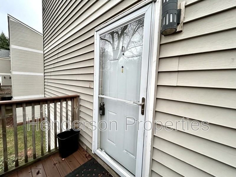 1625 Merry Oaks Rd #D - Photo 2 of 24