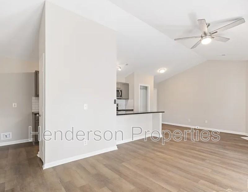 6142 Meadow Rose Ln - Photo 7 of 23