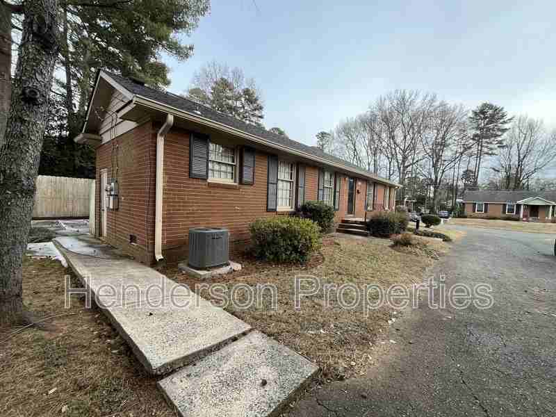 2923 Amity Garden Ct - Photo 3 of 16