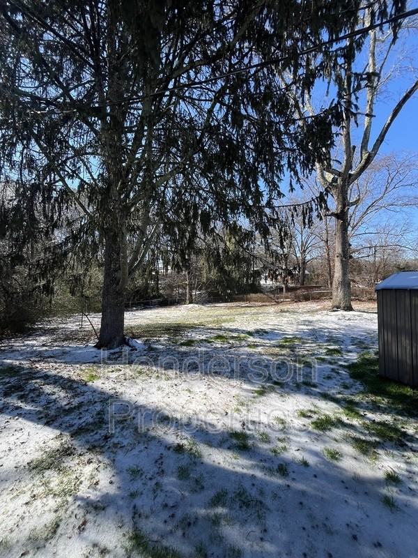 108 Sunset Ln - Photo 2 of 10