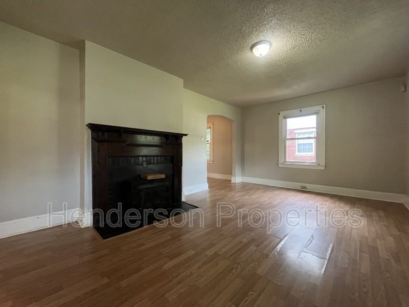 1256 Edgewood Rd - Photo 6 of 17