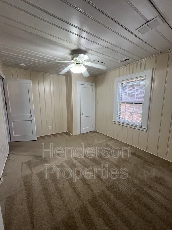 135 Bradford Dr - Photo 6 of 9