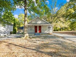 featured image of 532 E Iredell Ave #AB