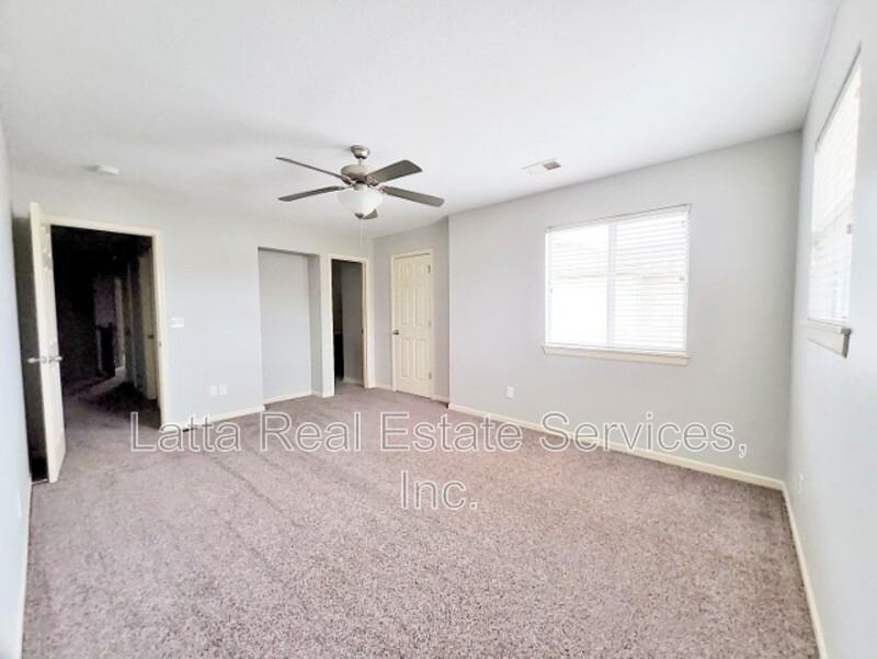 4530 Willow Ave - Photo 7 of 17