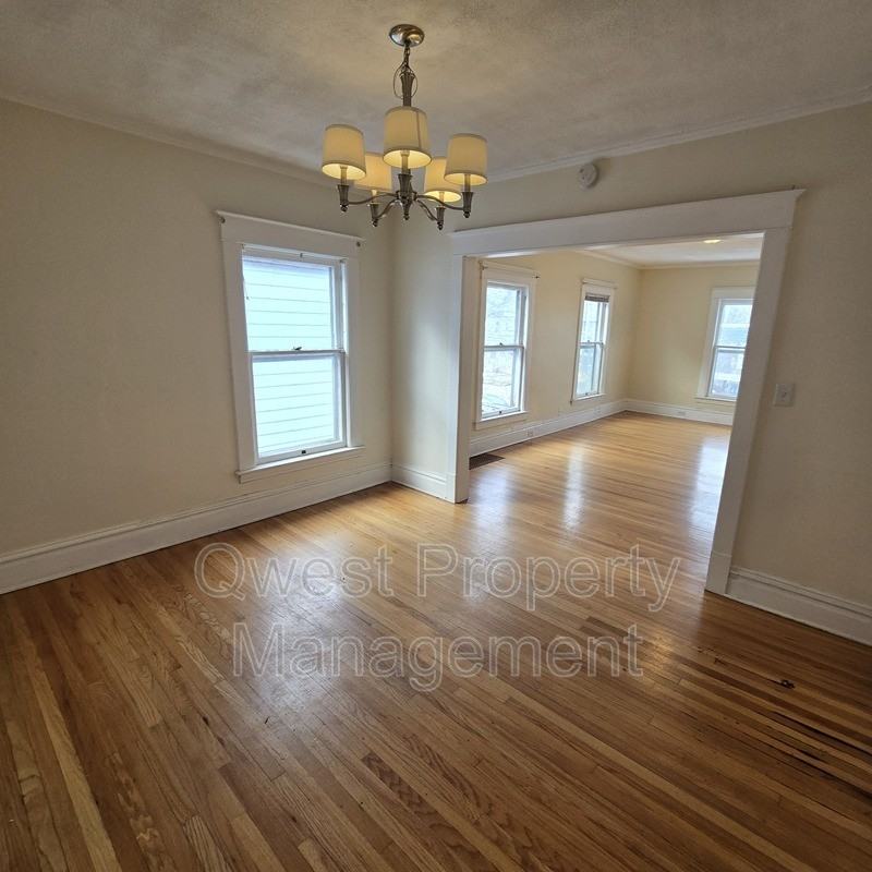 1128 Fulton St E - Photo 4 of 7