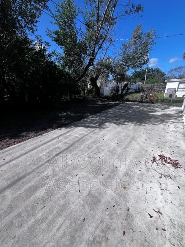 5316 Seahorse Dr - Photo 3 of 14