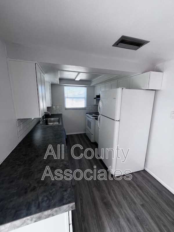 5316 Seahorse Dr - Photo 6 of 14