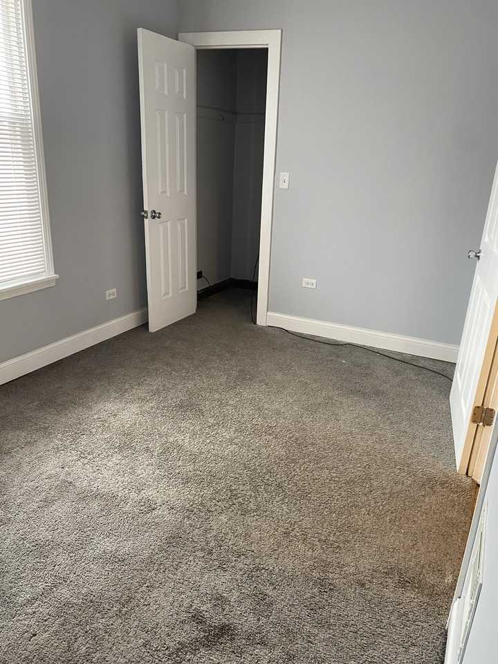 153 North Menard Avenue #2 - Photo 4 of 8