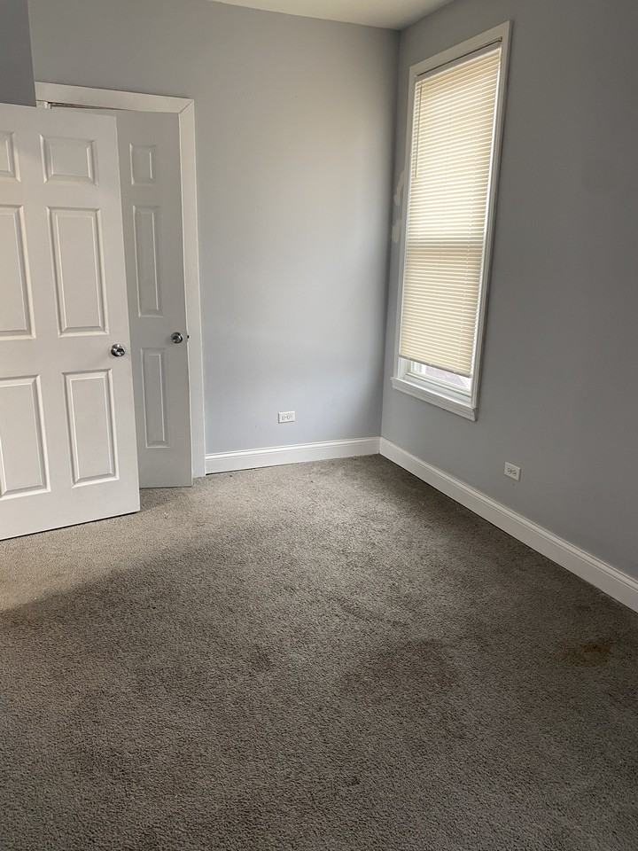 153 North Menard Avenue #2 - Photo 7 of 8