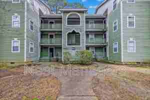 featured image of 6813 Willowbrook Dr #9