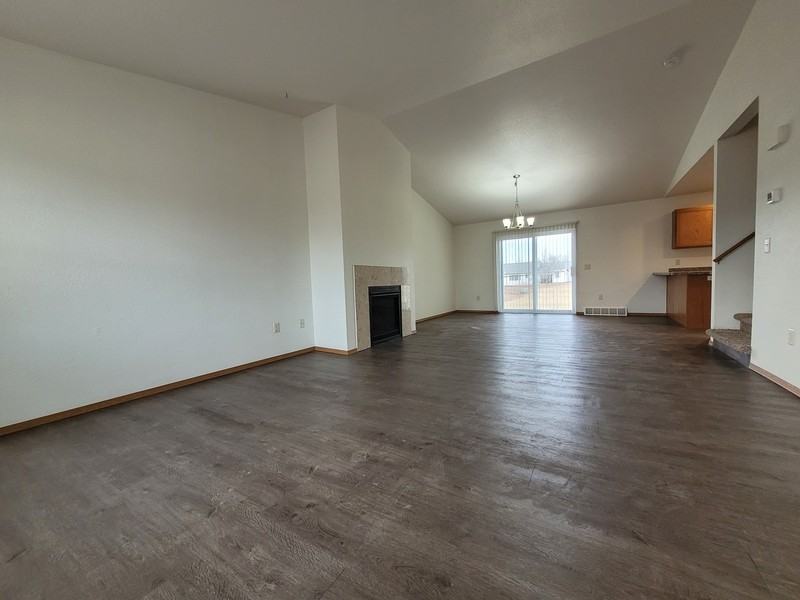 1233 Northwood Dr - Photo 3 of 11