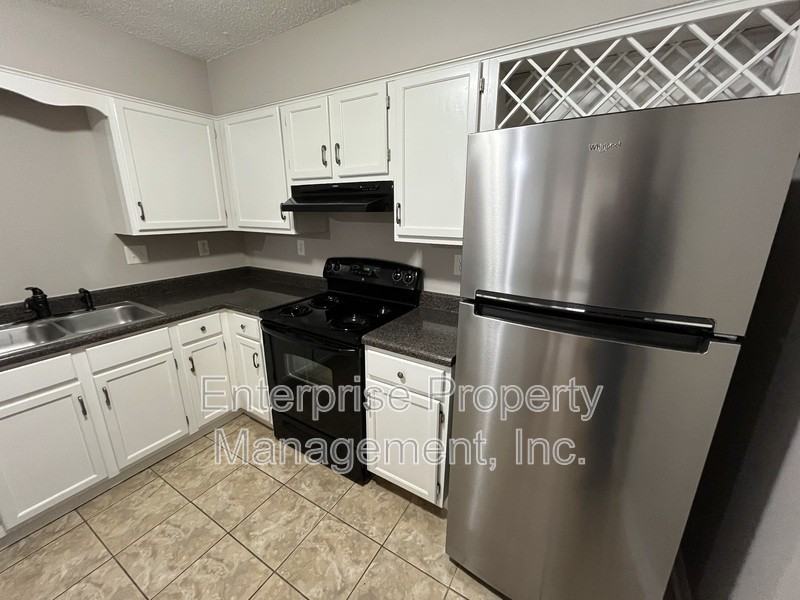 4135 Tunbridge Pl - Photo 6 of 17