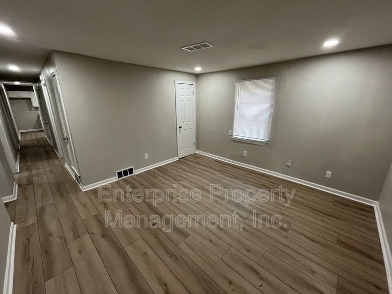 865 Haynes St - Photo 4 of 16