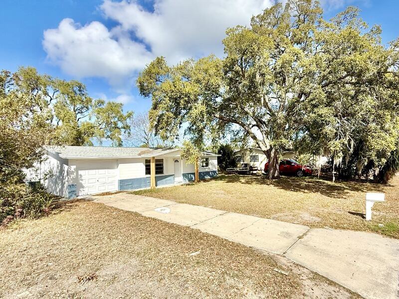 12909 Kings Manor Ave - Photo 3 of 49