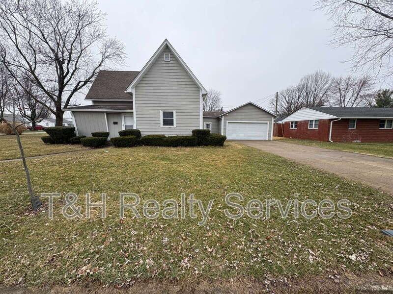 706 School St - Photo 3 of 22