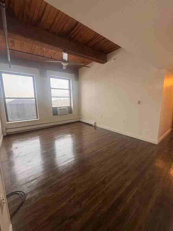 SilverBrick Lofts - Photo 4 of 7