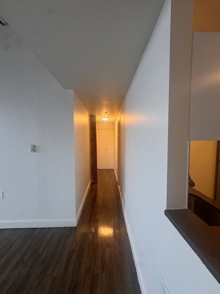 SilverBrick Lofts - Photo 5 of 7