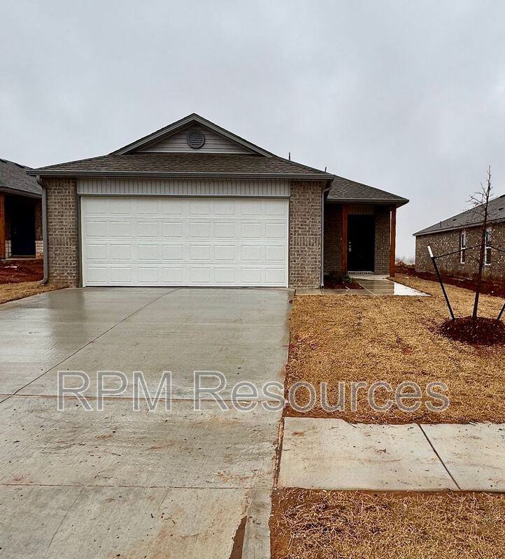 11841 Nw 100th St - Photo 2 of 29