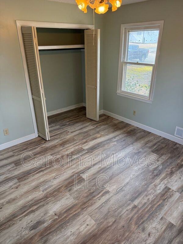 575 Mount Lebanon Rd - Photo 6 of 17